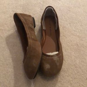 Lucky Aurora colored size 7 flats